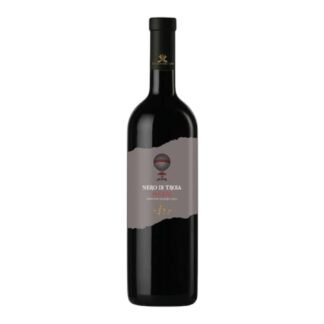 Bottle of Dacastello Nero di Troia Puglia IGT, Italian red wine, 13.5% ABV
